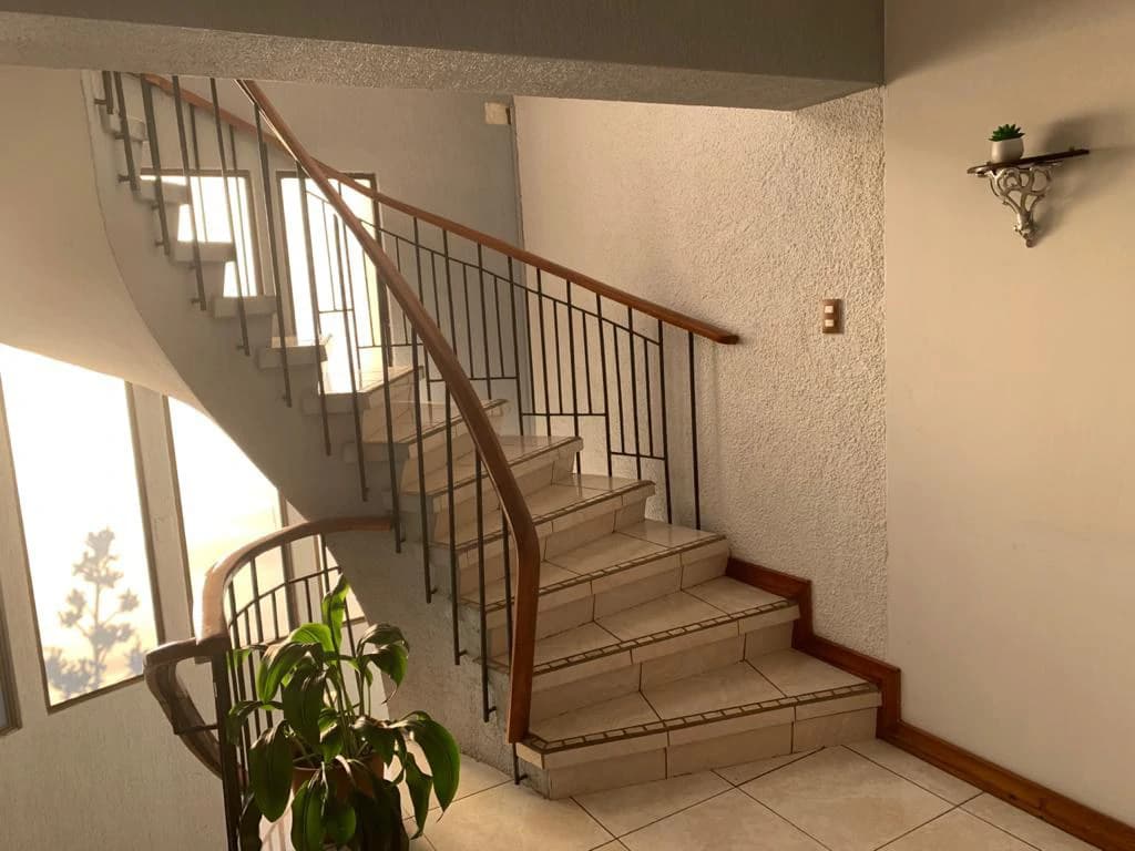 Building in Los Yoses - Three-level ready-to-operate - photo 16