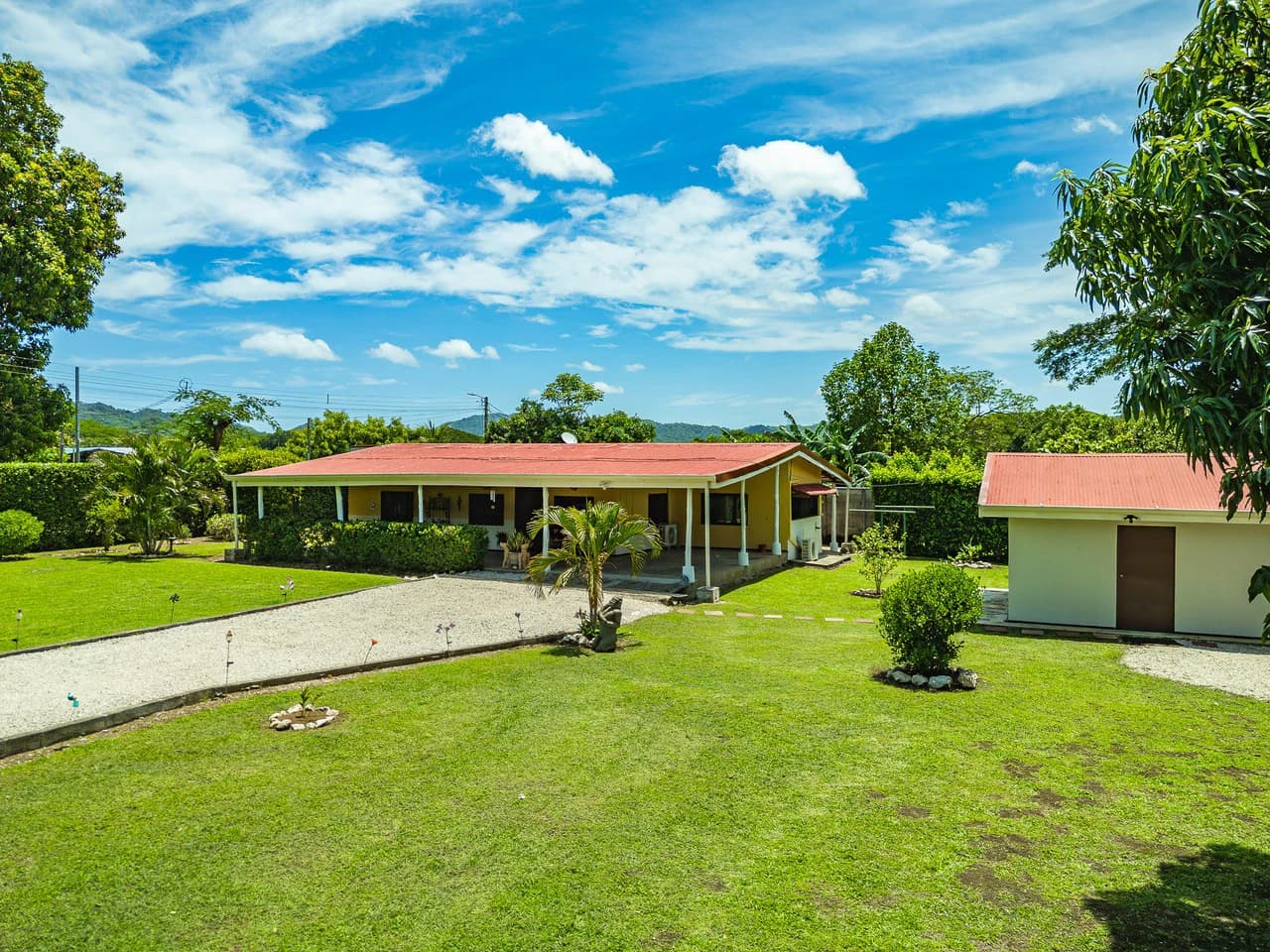Casa Campo: Quiet Countryside Home Near Beaches - photo 12