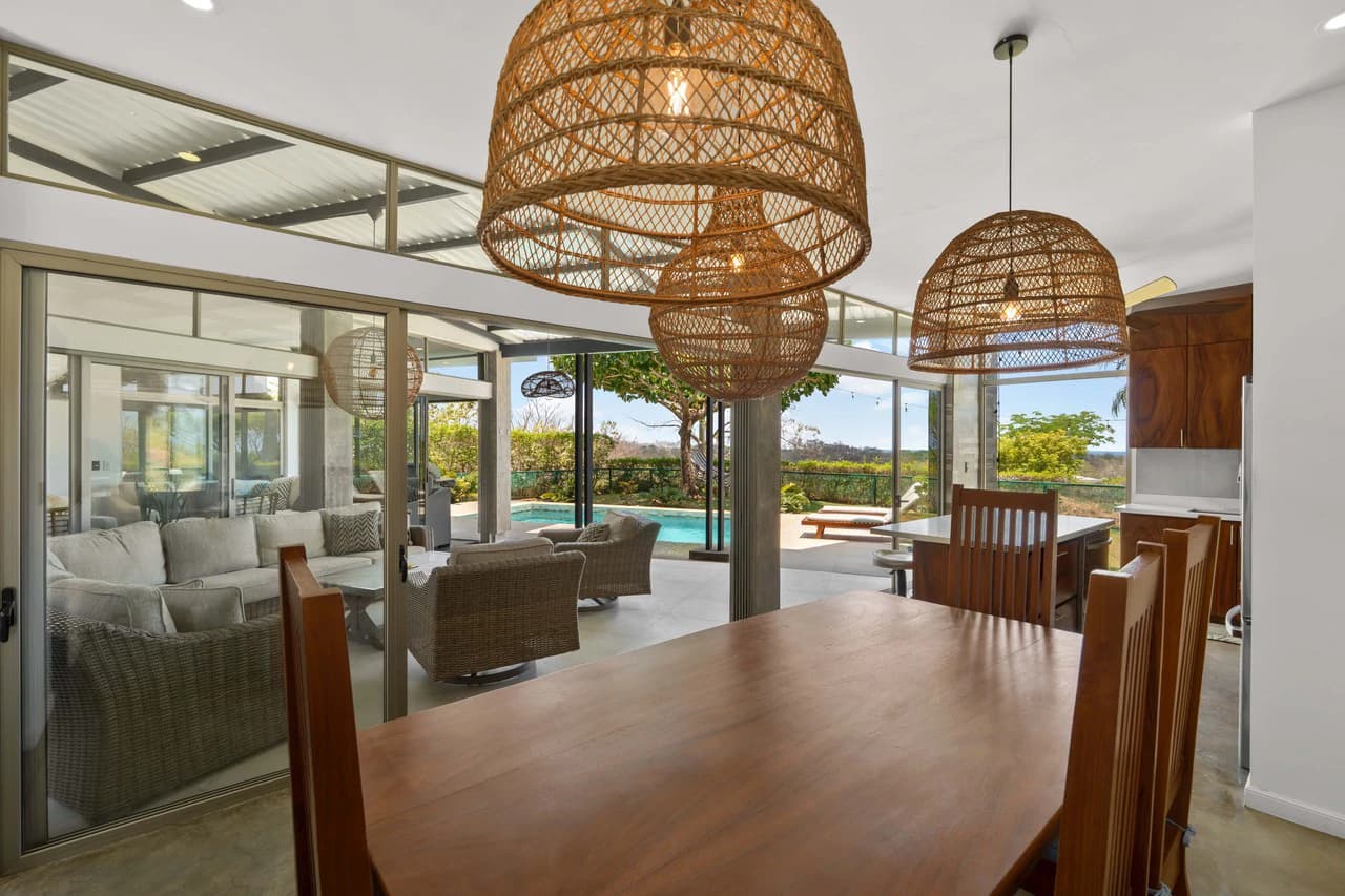 Casa Hijau: Modern Ocean-View Surf Home in Marbella - photo 12