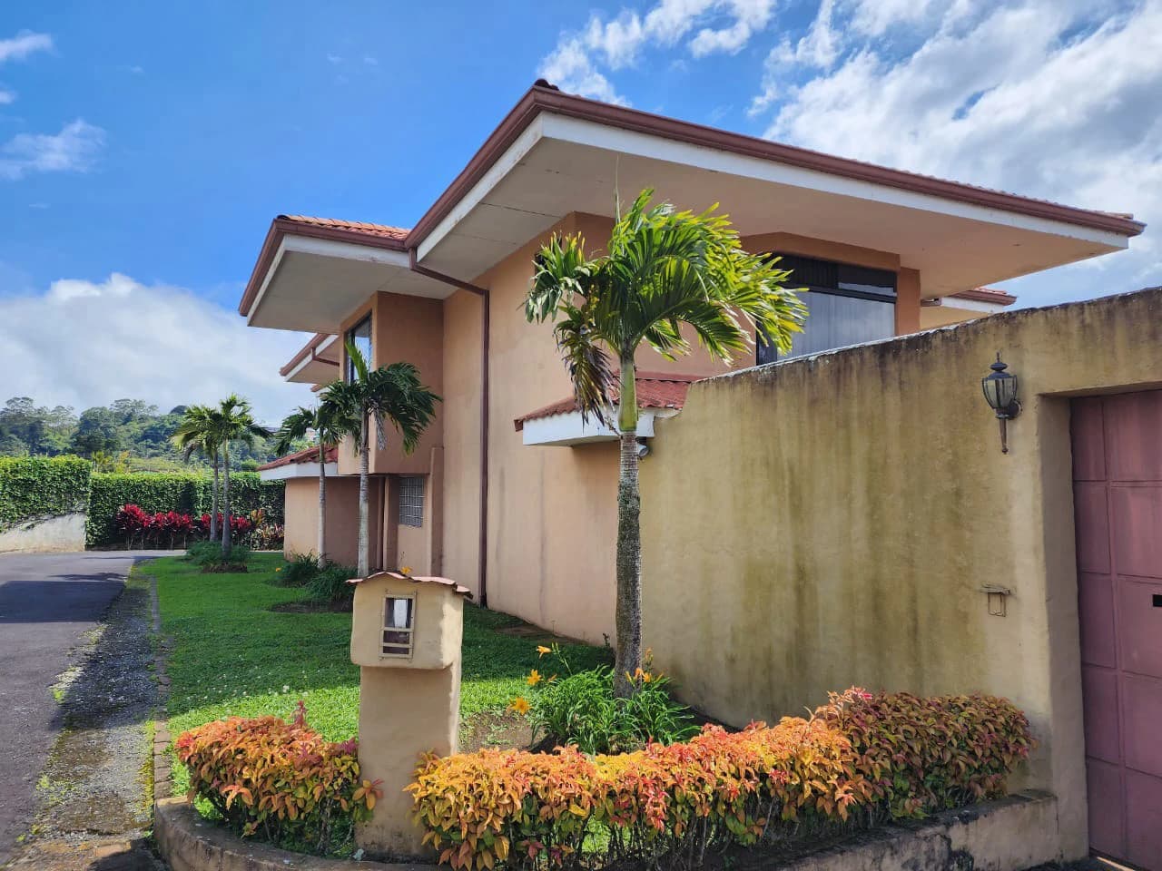 Villa For Sale in San Luis - photo 49