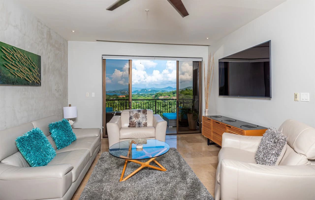 Roble Sabana #301: Ocean-View Condo in Reserva Conchal - photo 1