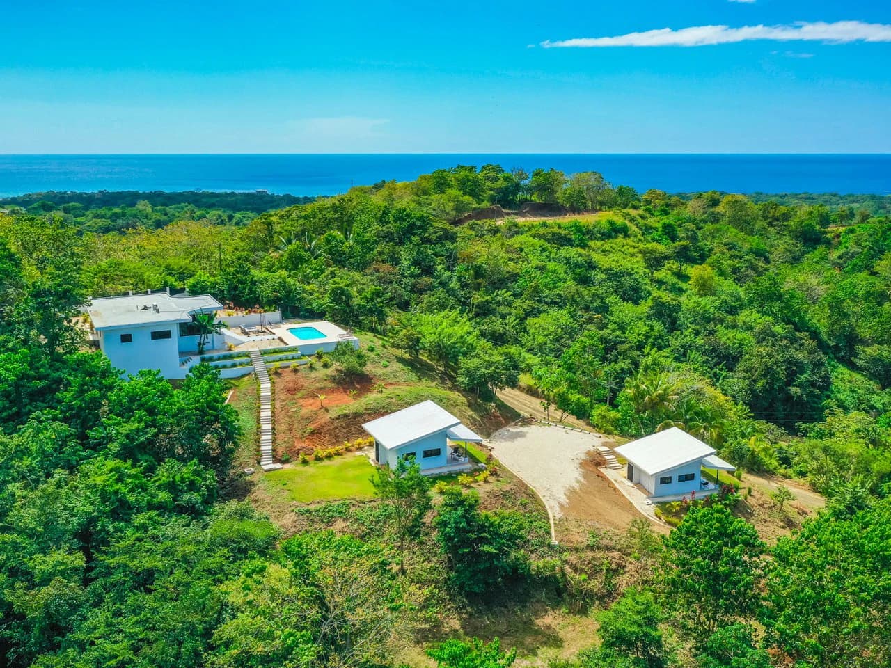 Casa Bella Vista: Brand New Hilltop Ocean View Home - photo 5