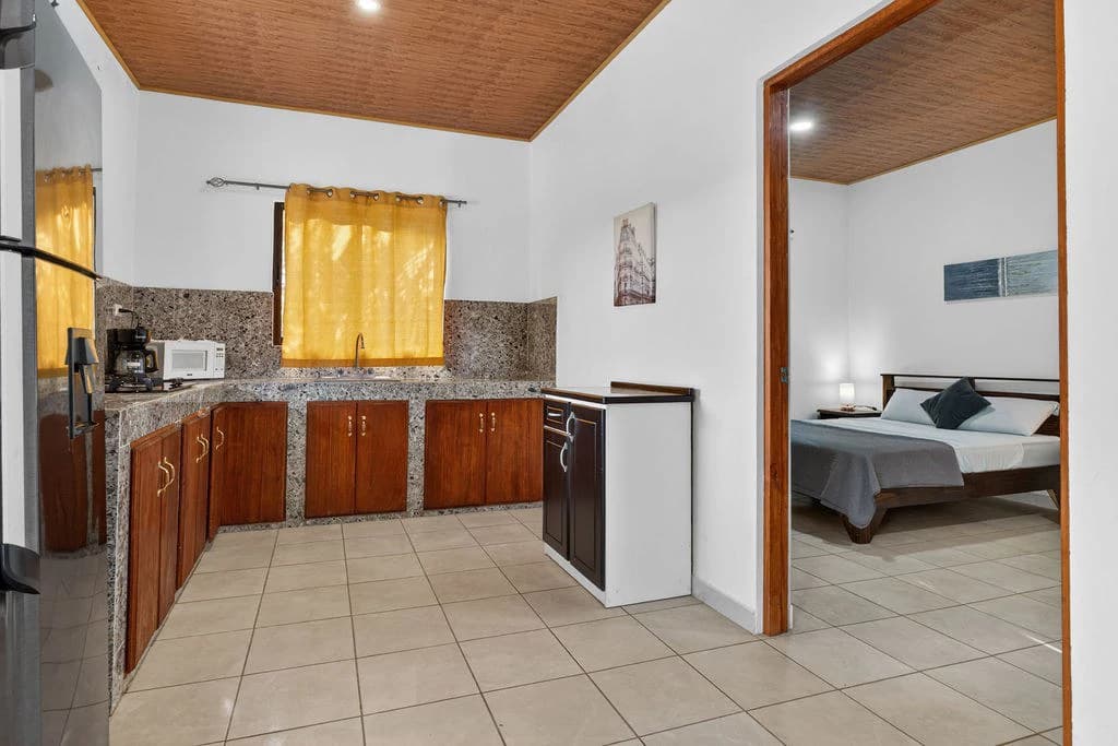 Villa Los Monos: High-Income 9-Unit Rental Property Near Playa Grande - photo 27