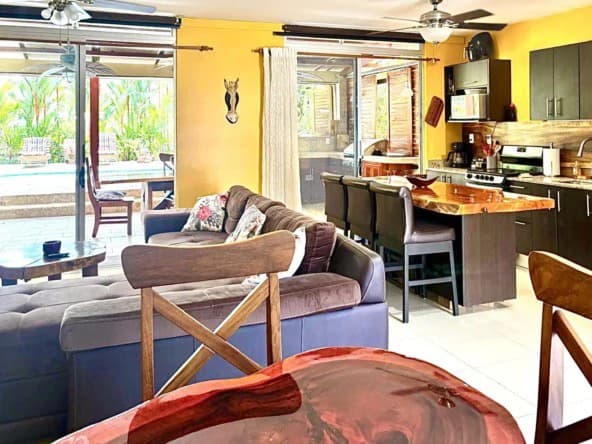 ARA 14: Fully Furnished and Home with Tons of amenities ie. Solar electricity - photo 3
