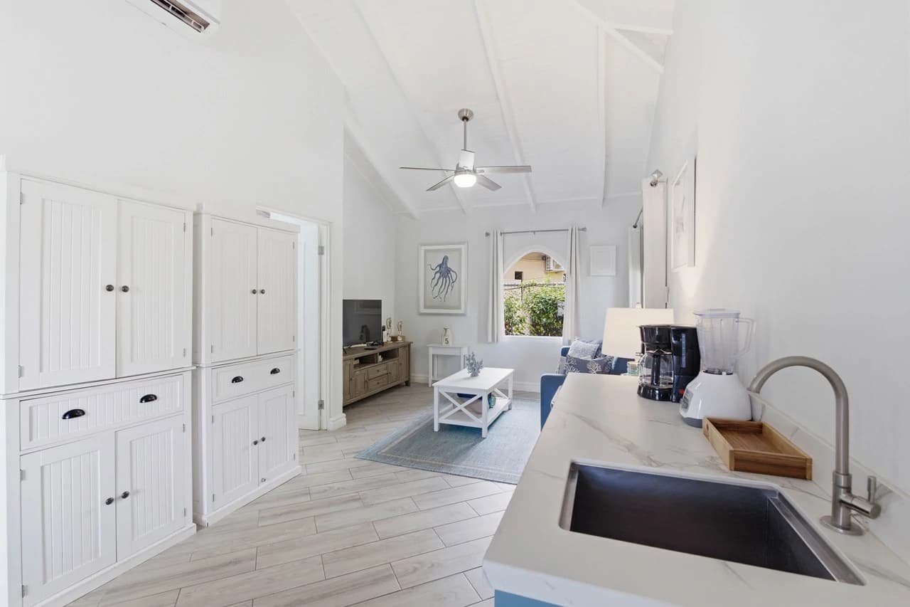 Casa Colibri Villaggio II – Unit 412B: Beautifully Remodeled Tropical Retreat in Potrero - photo 6