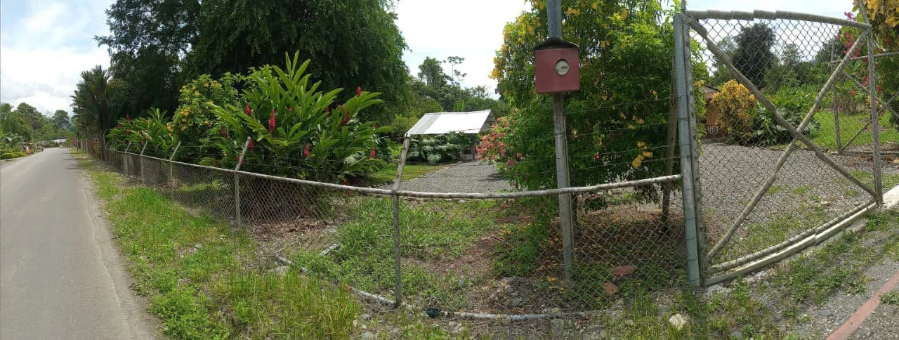Farm home in Blanco: Ideal retirement farm at the foot of the rainforest