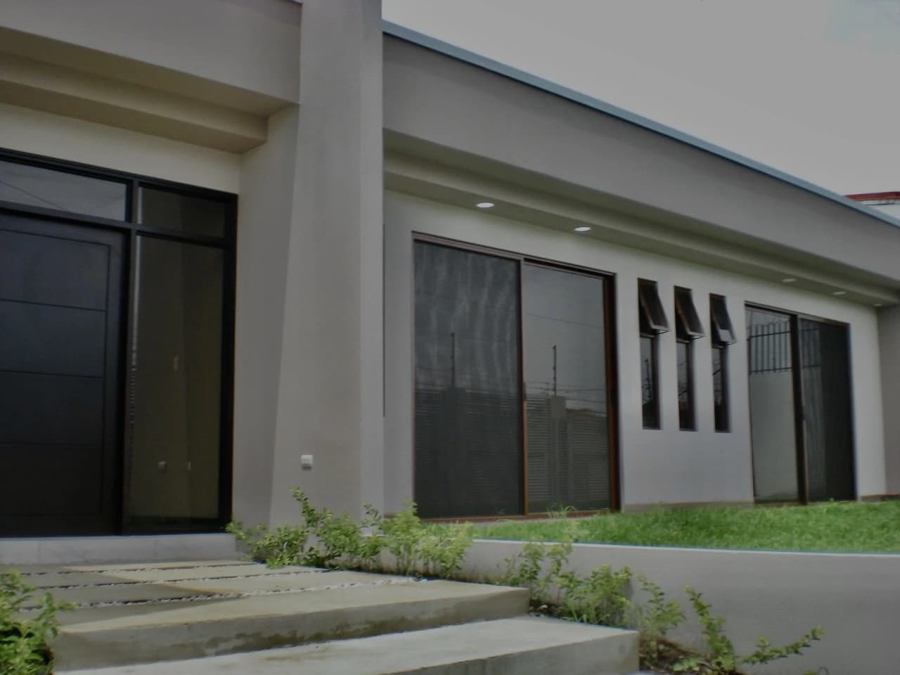 Residencial, Ciudad Cariari: Exclusive Opportunity: Spacious Home for Sale in Residencial Bosques de Doña Rosa, Ciudad Cariari