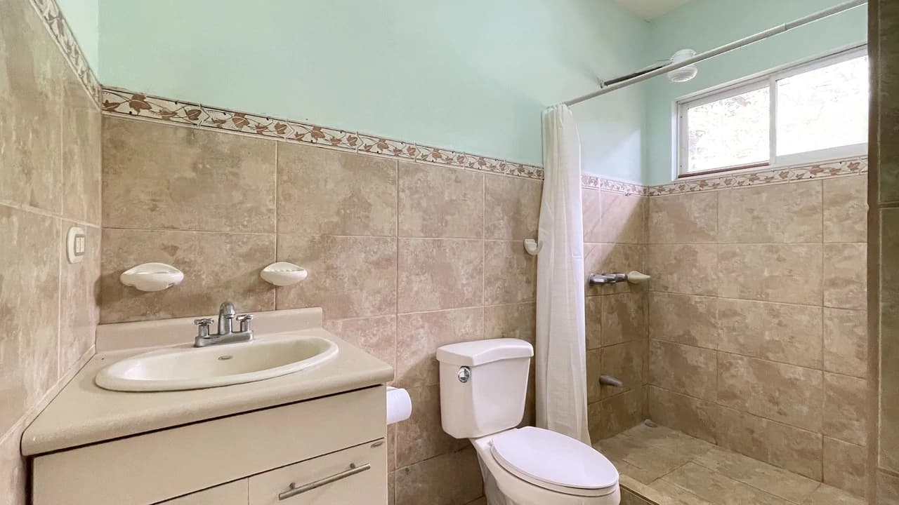 Two-Story House for Sale in Grecia, Alajuela - photo 15