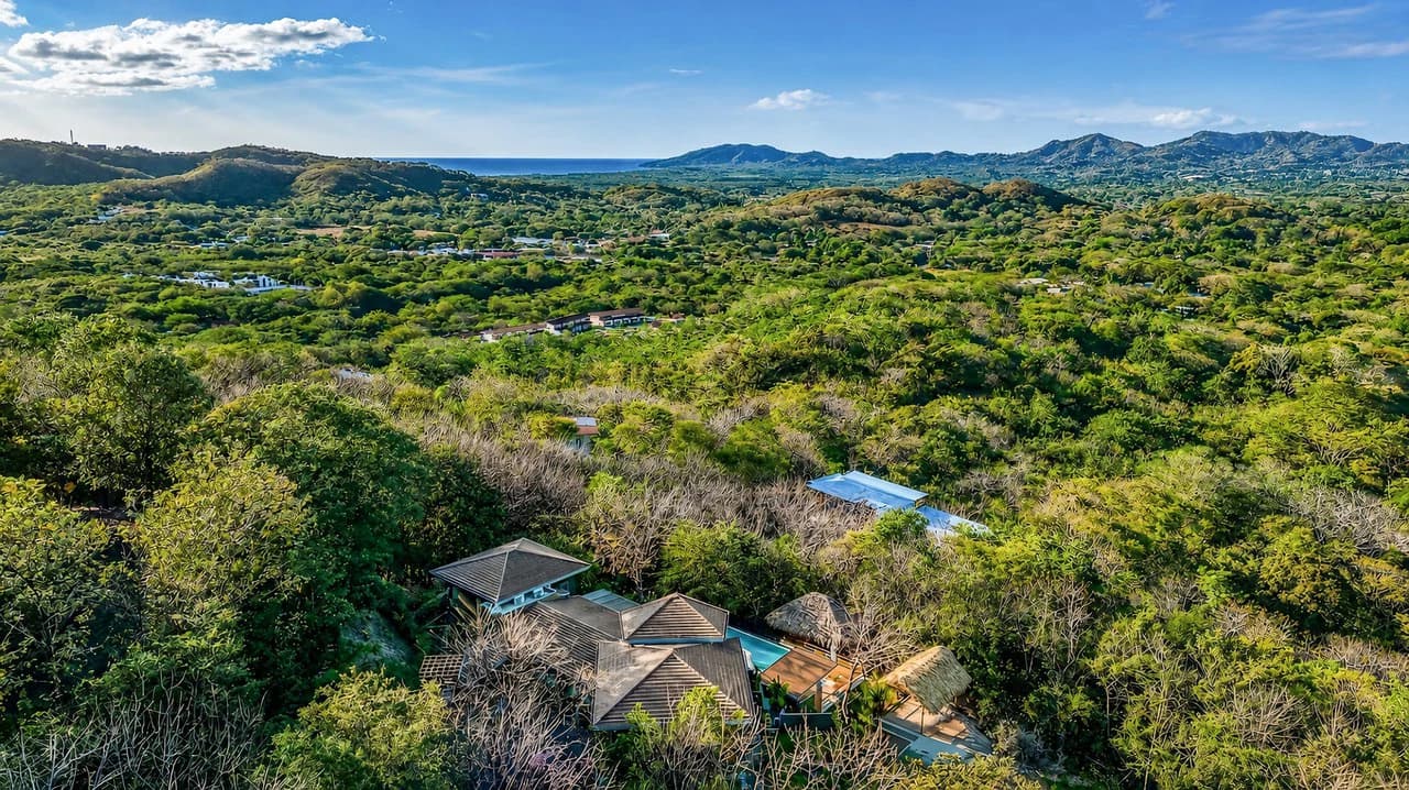 Casa Pochote: Artisan Luxury Villa Near Tamarindo | Pool, Jacuzzi & Langosta Beach Club Membership Included - photo 64