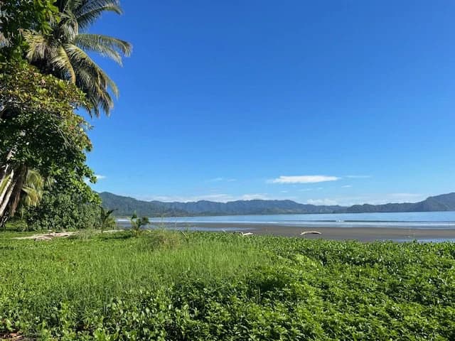 $439,950 USD Rare Titled Beachfront Lot in Playa Tambor - photo 2