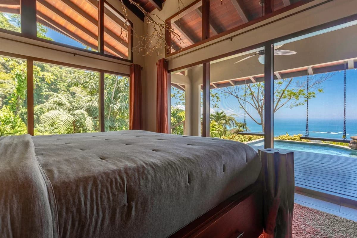 4.6 ACRES – 4 Bedroom Ultra-Private Oceanview Luxury Estate Surrounded by Rainforest!!! - photo 18