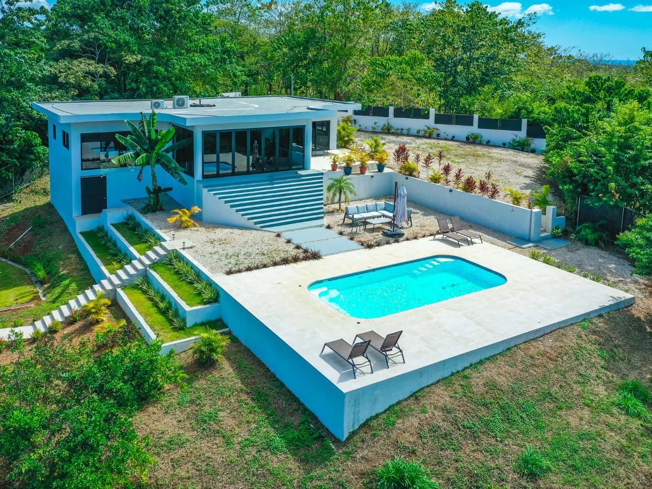 Casa Bella Vista: Brand New Hilltop Ocean View Home - photo 3