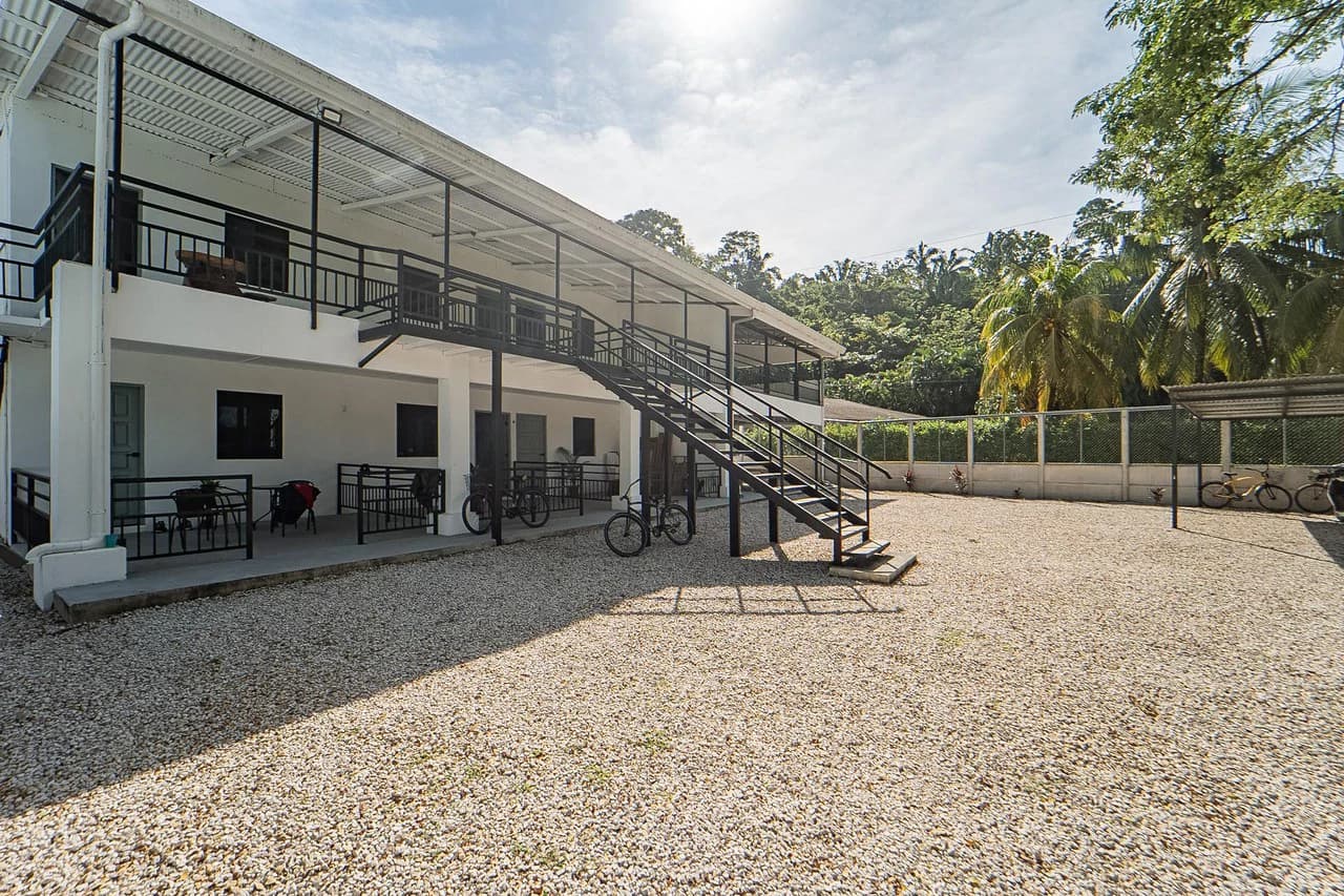 Cantarana Studios: Multiunit Property with tons of Potential - photo 26