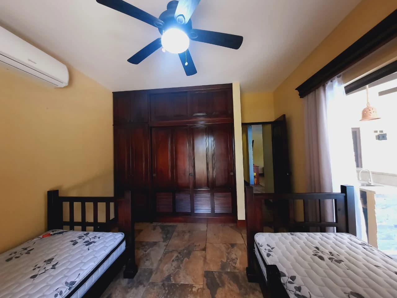 LA TOSCANA - Mediterranean Style Luxury Home on Lake Front Property. - photo 26