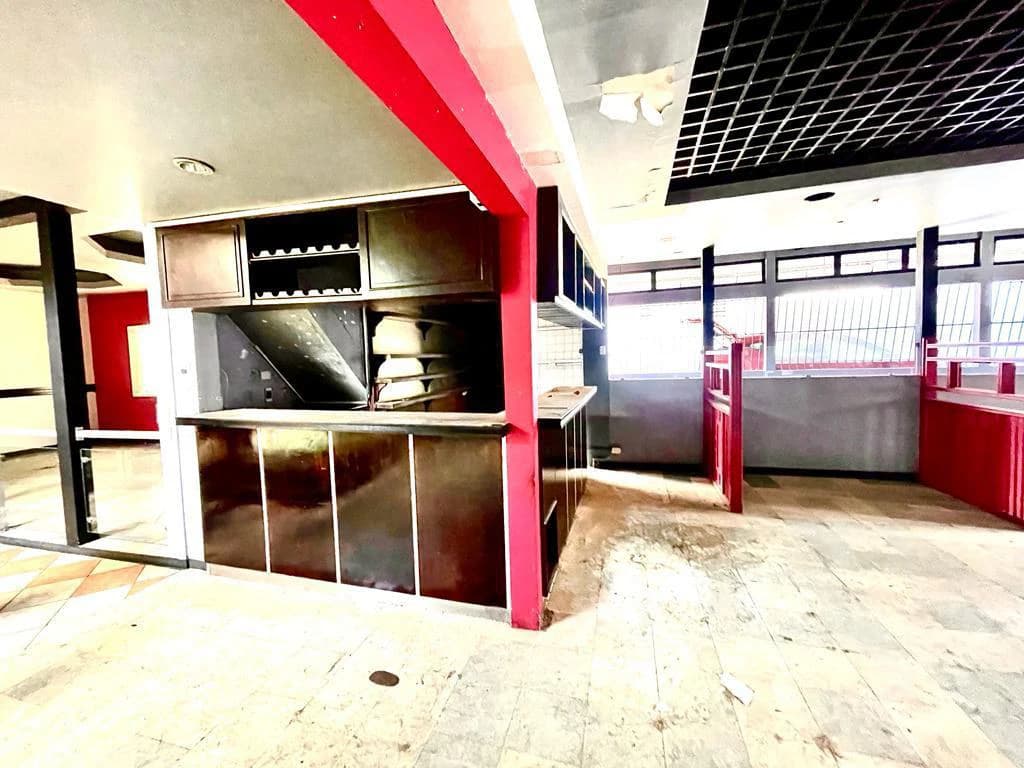 Restaurant and building for sale in San José very close to Tin Jo restaurant and theater area Costa Rica - photo 3