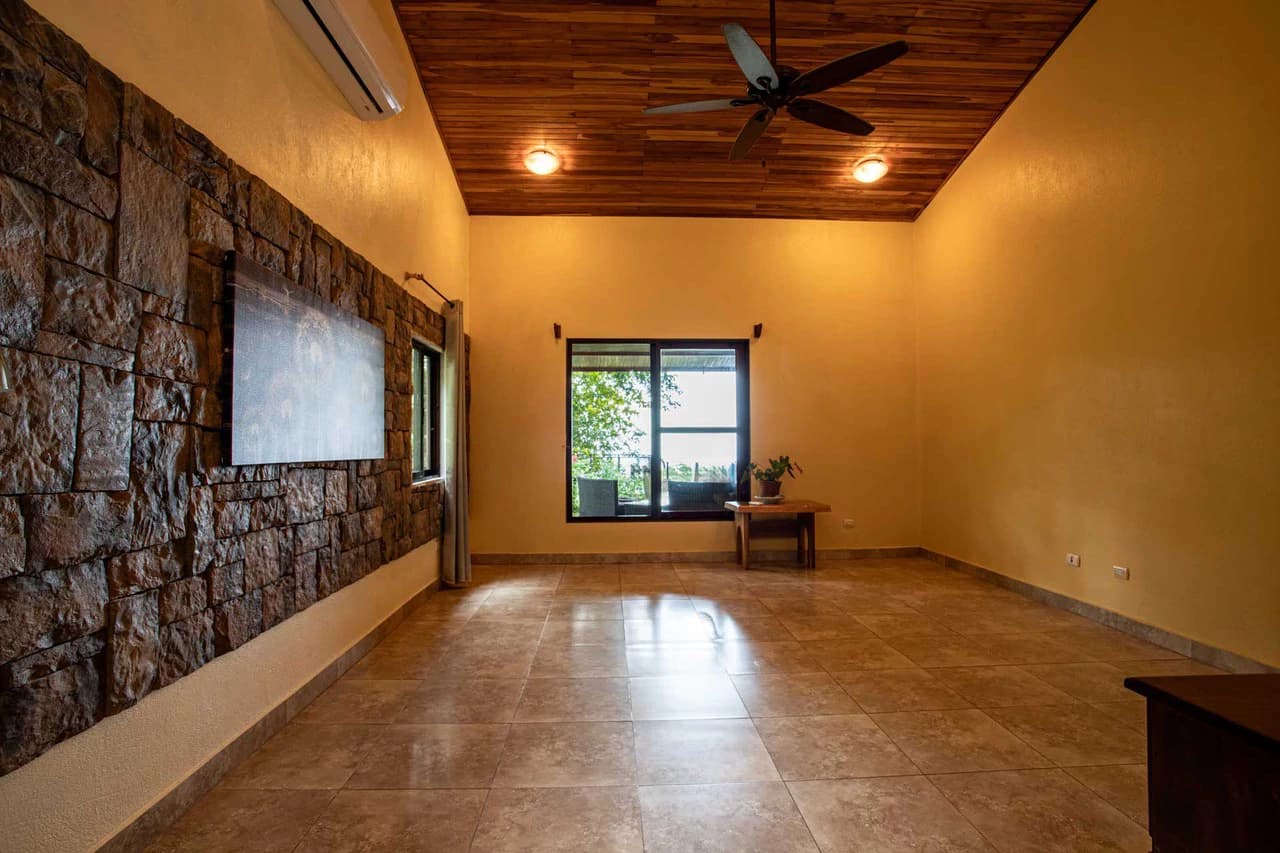 House for sale in San Mateo with ocean view - photo 17