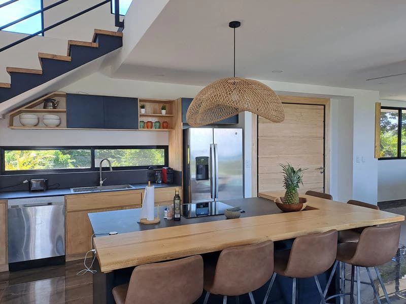 Villa Buena Vista y Lote Linda Vista: Exceptional 2.8-Acre Estate with Luxury 4-Bedroom Home, Panoramic Views, and Expansion Lot, Just Minutes from Samara - photo 14
