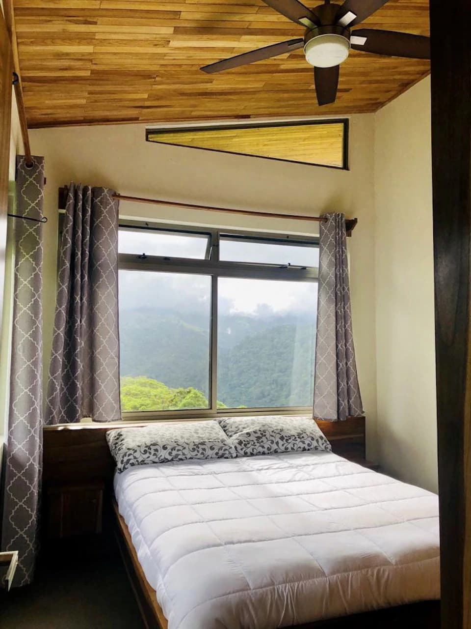 3 bedroom house with swimming pool & 2 Jungle Studios. - photo 16