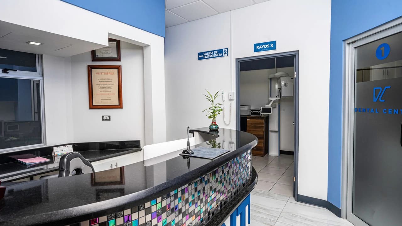 L-130: Building with fully equipped dental clinic - photo 8