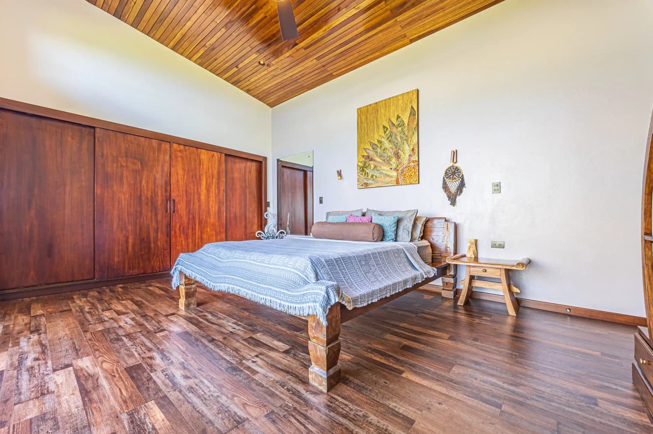 Casa Markissa: Luxury Oceanview Villa with Proven Rental Income. - photo 20