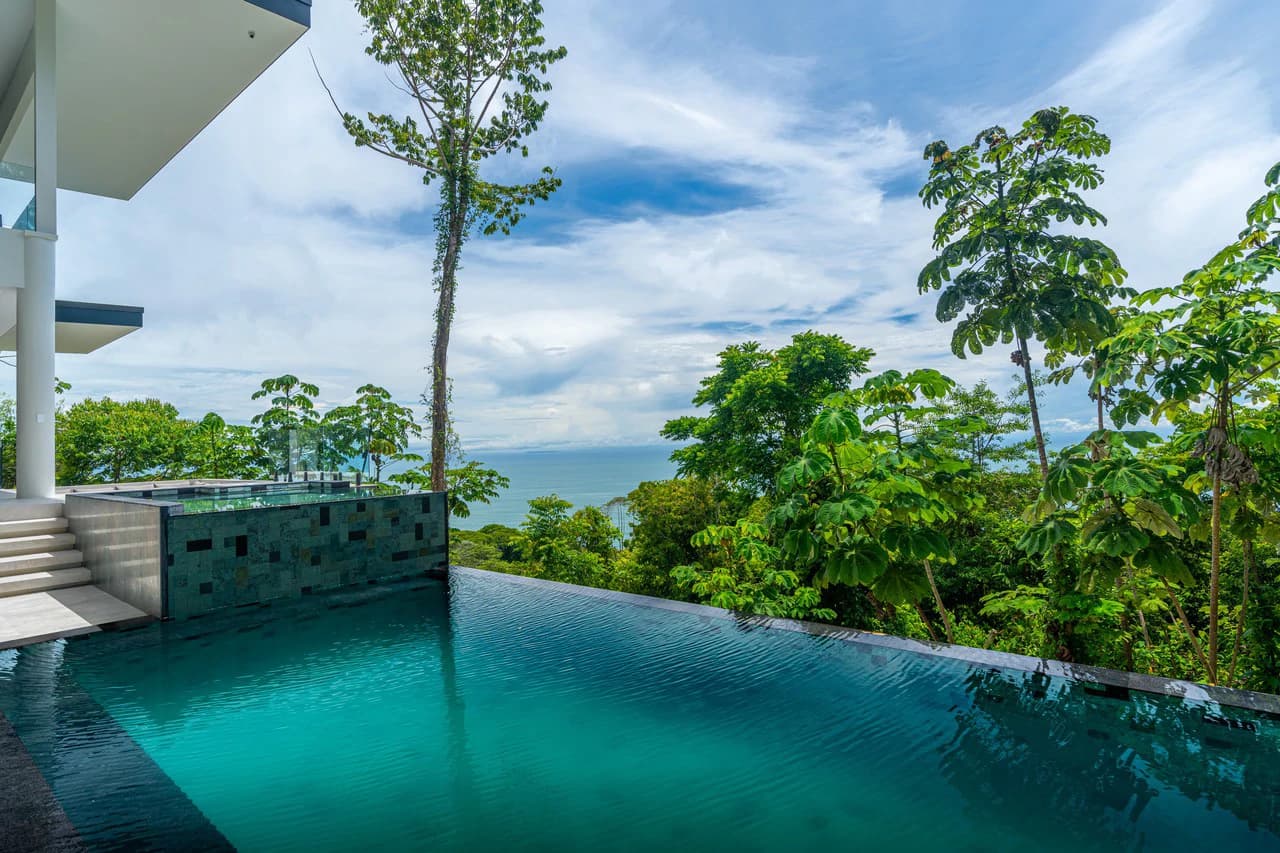 Acqua Blu: Mountain House For Sale in Escaleras - photo 98