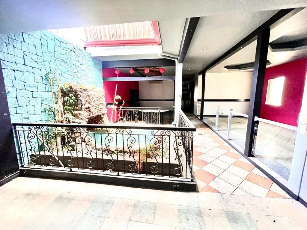 Restaurant and building for sale in San José very close to Tin Jo restaurant and theater area Costa Rica - photo 2