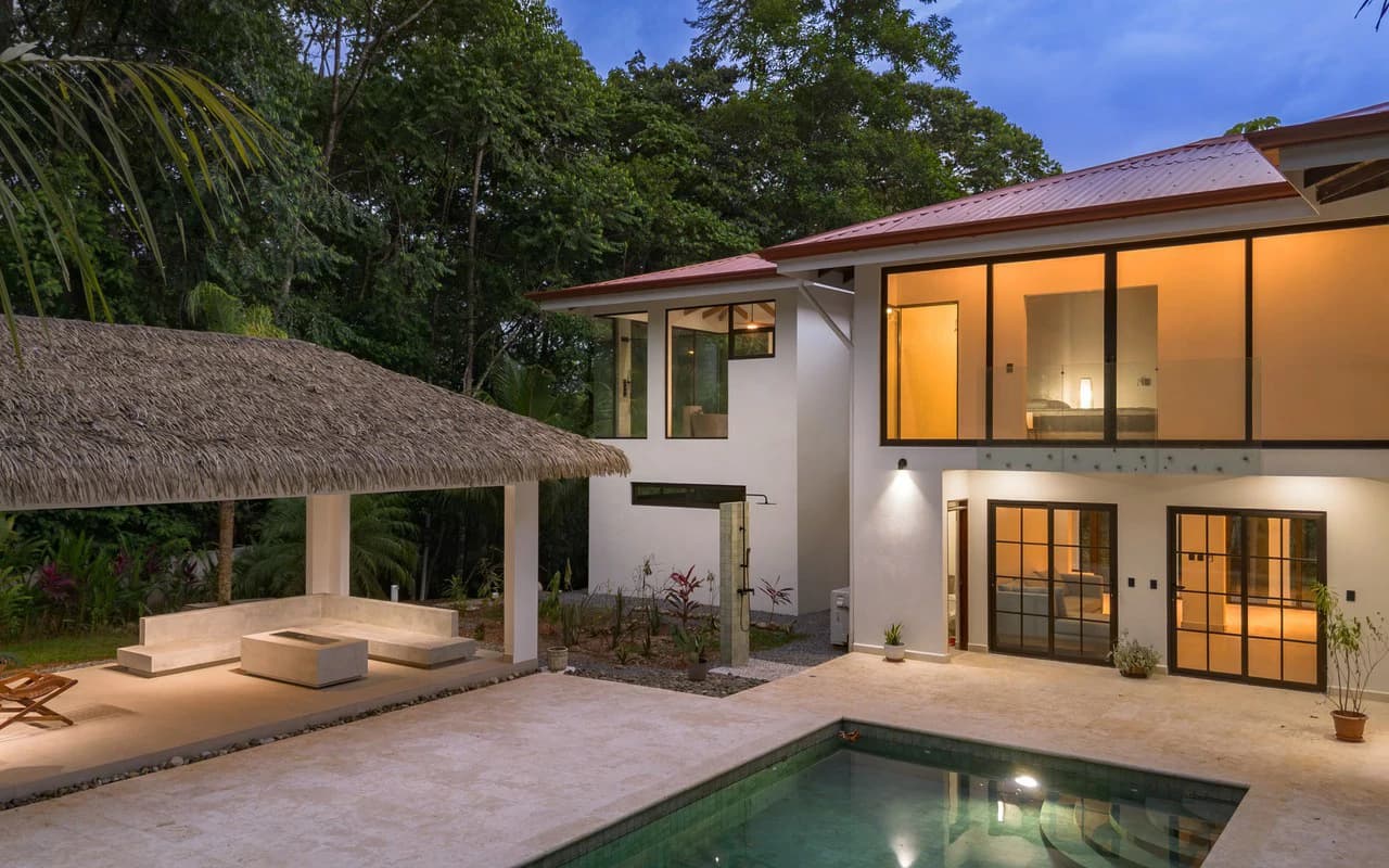 Cinco Ventanas: Modern Tropical Retreat with Private Pool and Jungle - photo 2