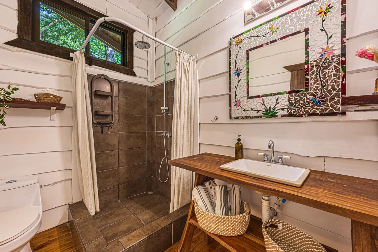 A Jungle House Built of Wood & River Dreams - photo 20