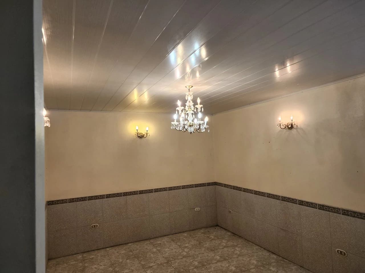 Mixed Use Building For Sale in Centro - photo 8