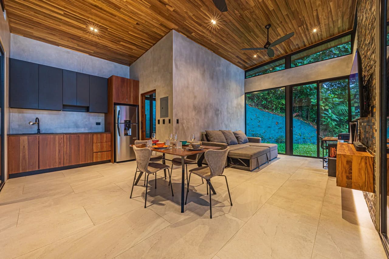 Casa Koules: Architectural 5-Bedroom Oceanview Estate in Prestigious Costa Verde Estates - photo 5