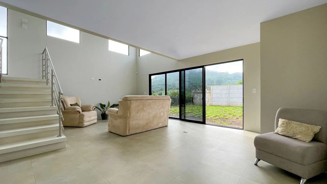 Two-Story House for Sale in San Ramón - photo 8