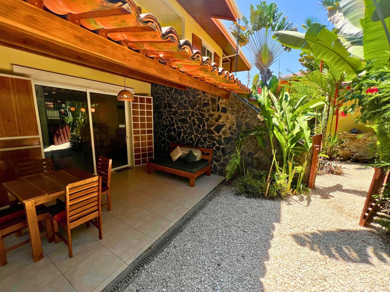 Santa Teresa 2 Bedroom House + 6 Rental Apartments: A Multi Unit Vacation Rental with Pool & Steps from the beach - photo 4