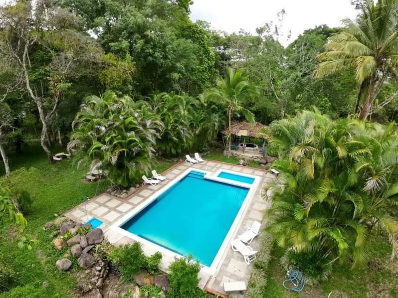 Talari Hotel: Nature and Bird Lover's Paradise - Mountain Lodge