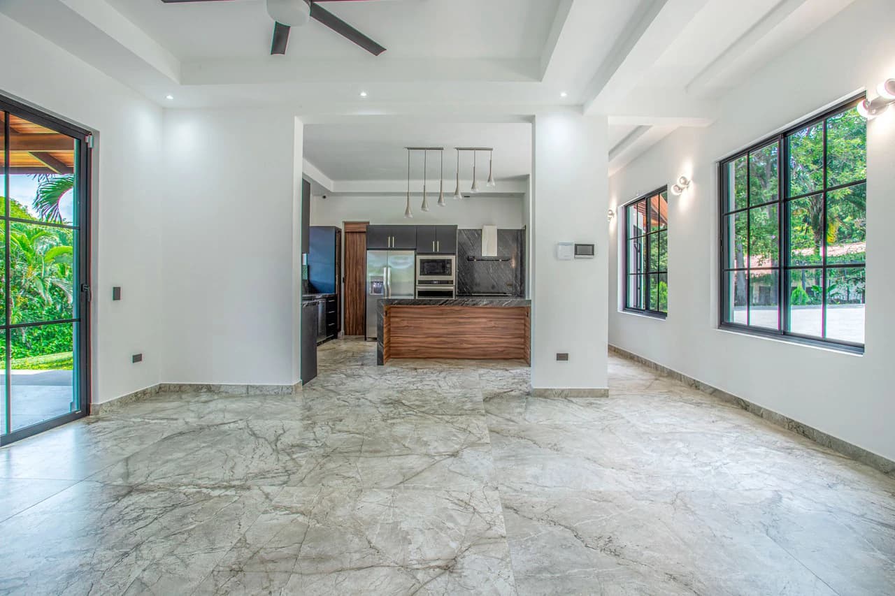 Modern Home for Sale in Atenas, Costa Rica - photo 5