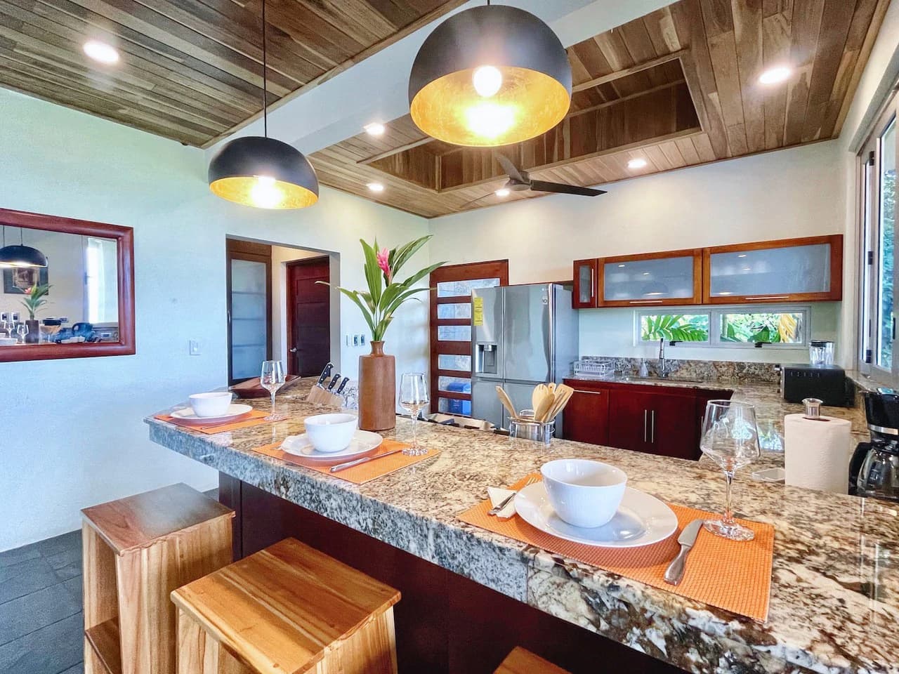 2.4 ACRES – 3 Bedroom Main Home Plus 1 Bedroom Casita And Cabina, Luxury Ocean View Property, 15min to Dominical!!: Near the Coast and Mountain House For Sale in Lagunas - photo 18