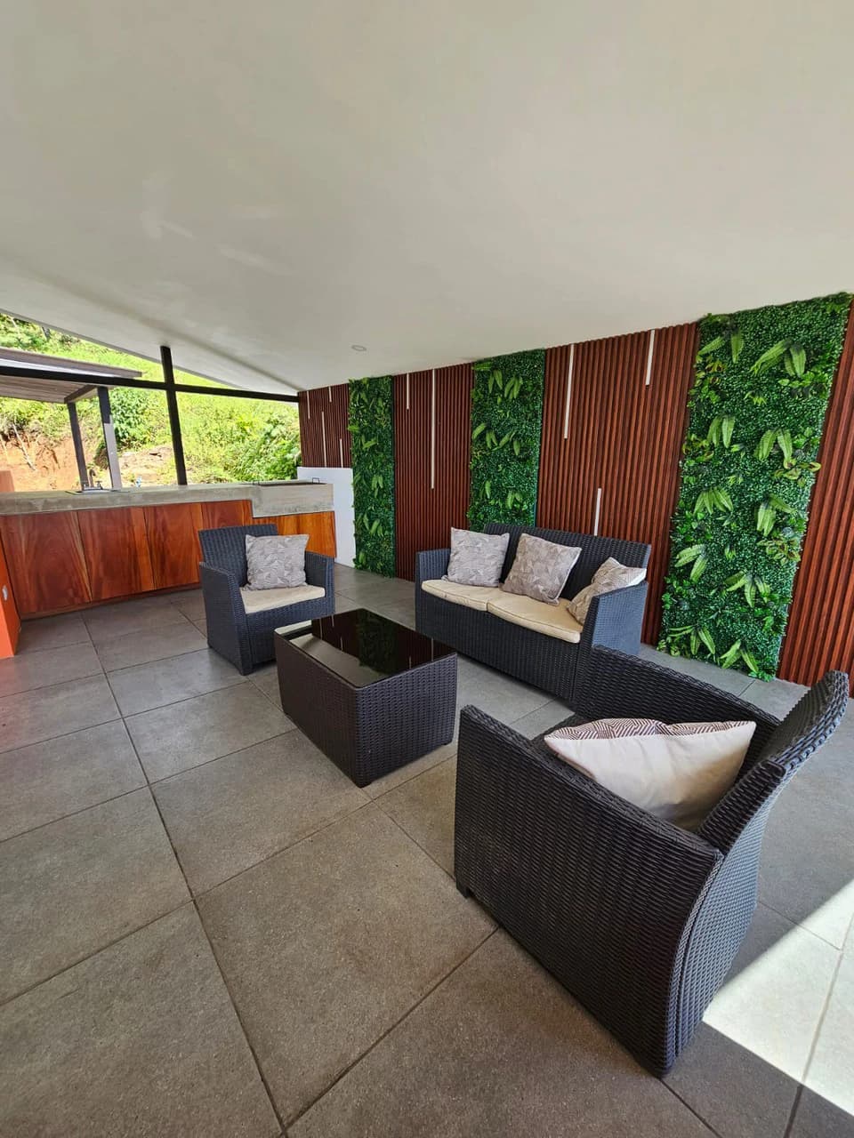VILLA AMANDA: Urban Style Home in Rural Setting - photo 16