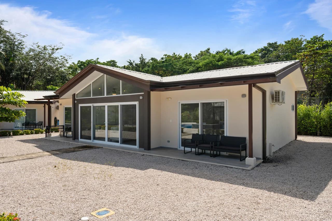 The Point 20: Modern Elegance Meets Coastal Serenity – Home for Sale in Playa Avellanas! - photo 23