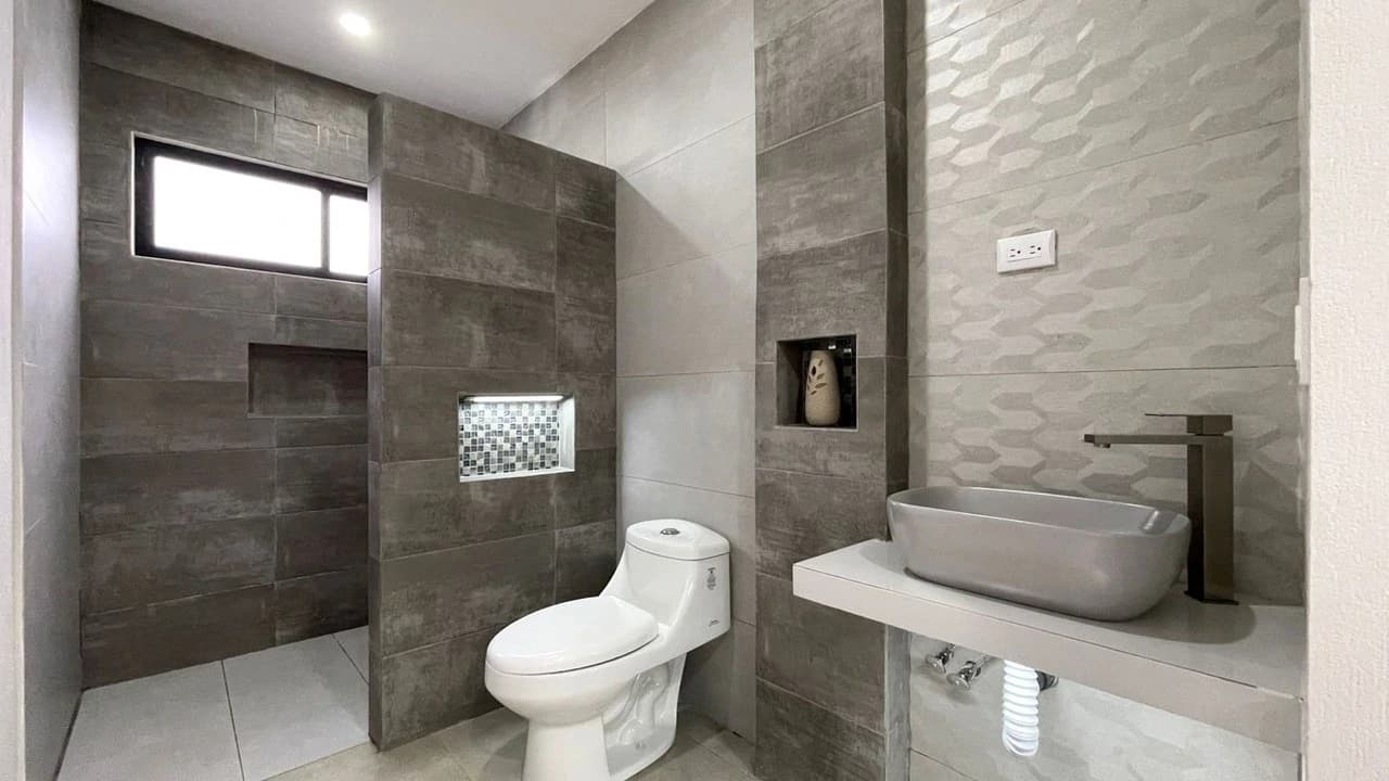 Two-Story House for Sale in San Ramón - photo 12