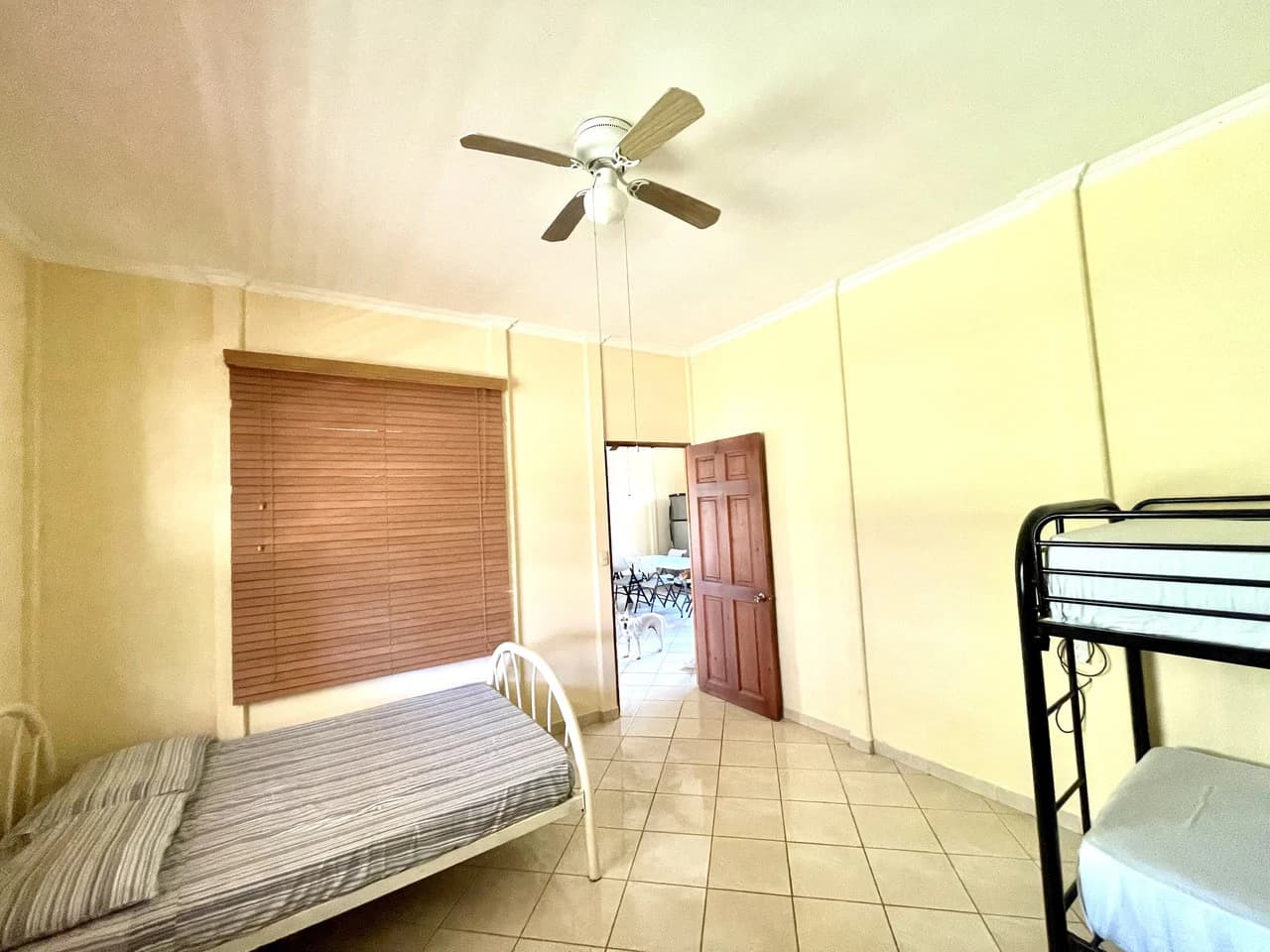 5 cabins and 2 bedrooms house with 2 pools - Multiplex for Sale in Tarcoles, Puntarenas Costa Rica - photo 6