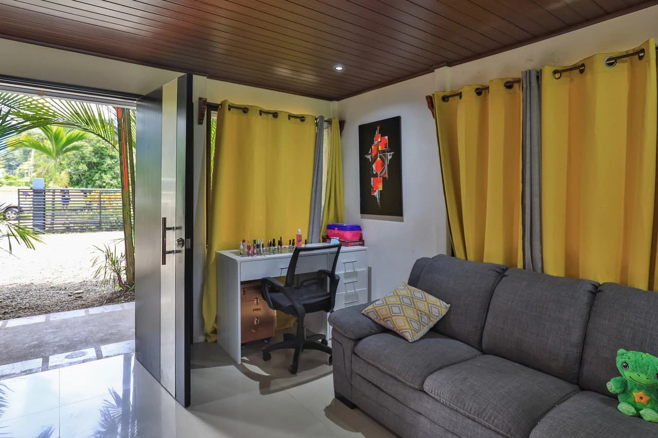 Apartment Hotel with Owners Suite, Fantastic Oportunity for Hostel in Uvita - photo 24