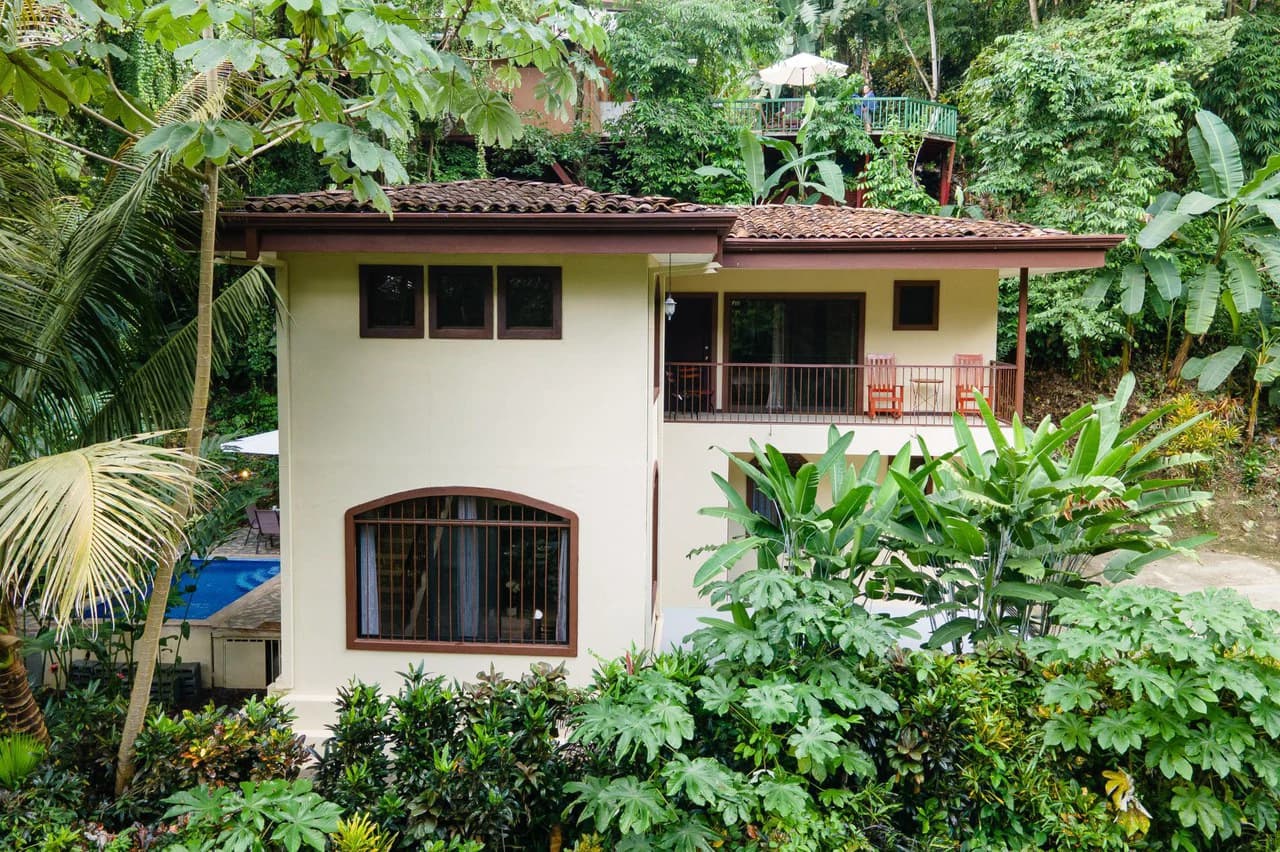 Manuel Antonio 3 bedroom- 3 bath with pool in Gated Development - photo 2