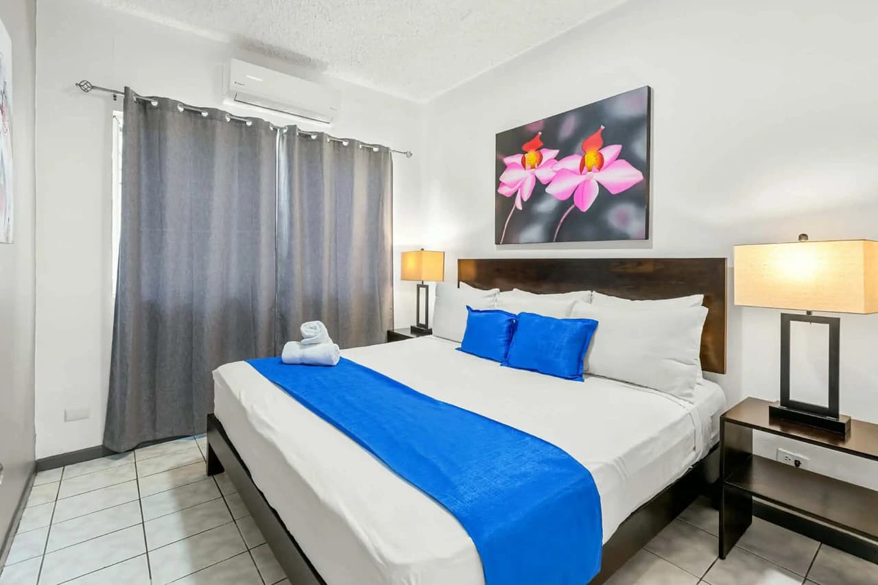 Tropical Paradise: 20-Room Private Vacation Rental Near Cocal Casino - photo 10
