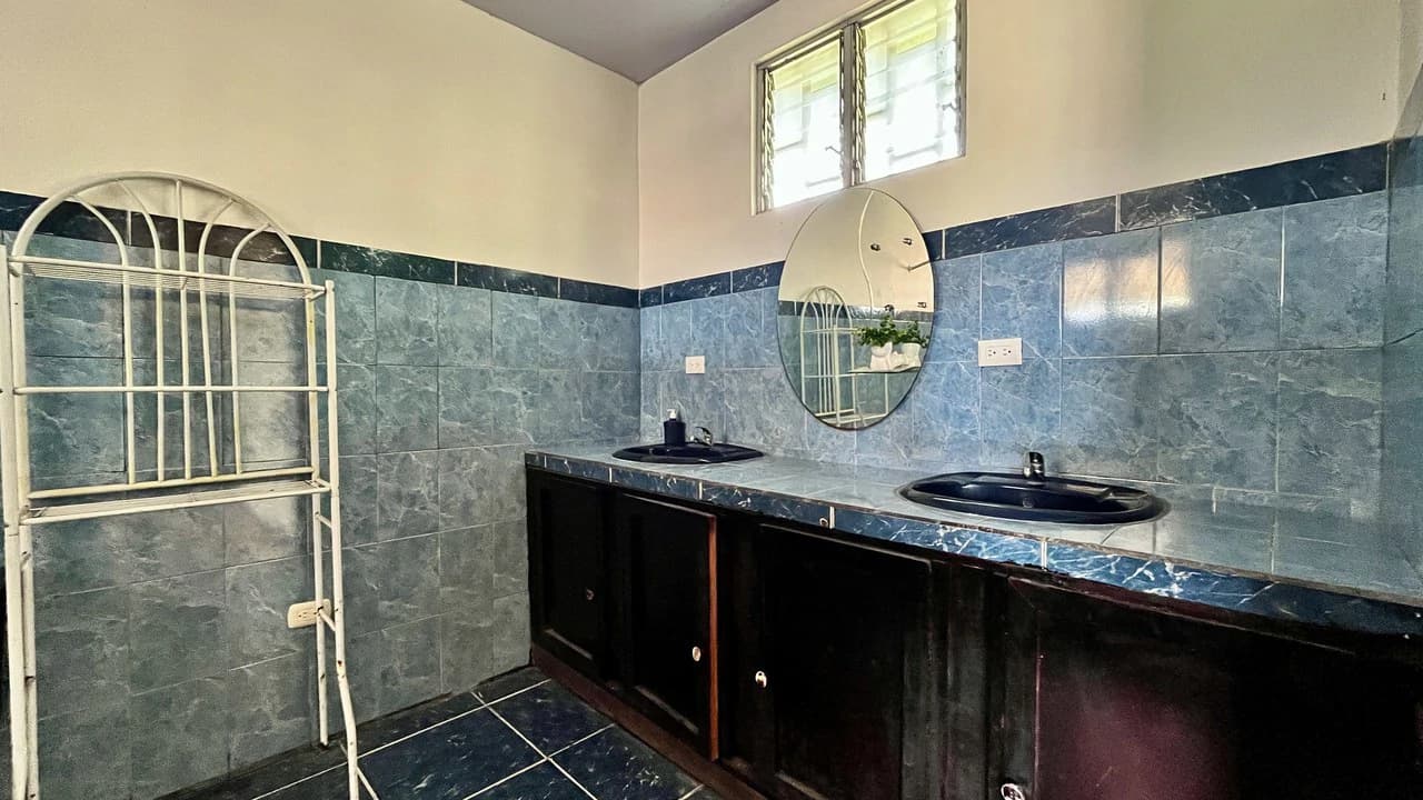 House For Sale in Daniel Flores - photo 11