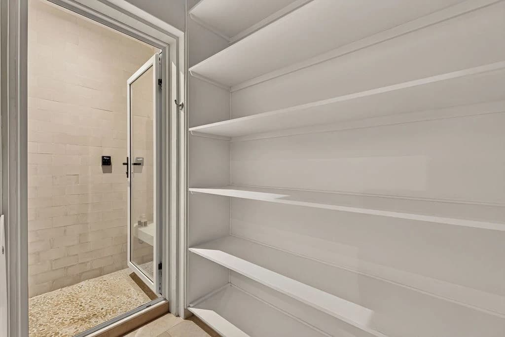 16 Calle La Ronda: Renovated Three-Bedroom Home Steps from Playa Danta - photo 21