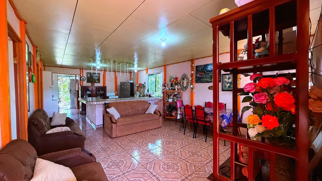 House For Sale in Pavones - photo 3