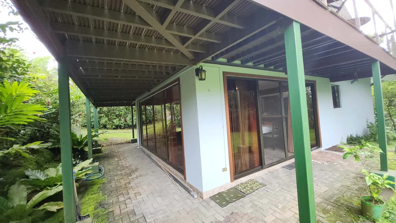2 Bedroom home with lake and volcano view - photo 49