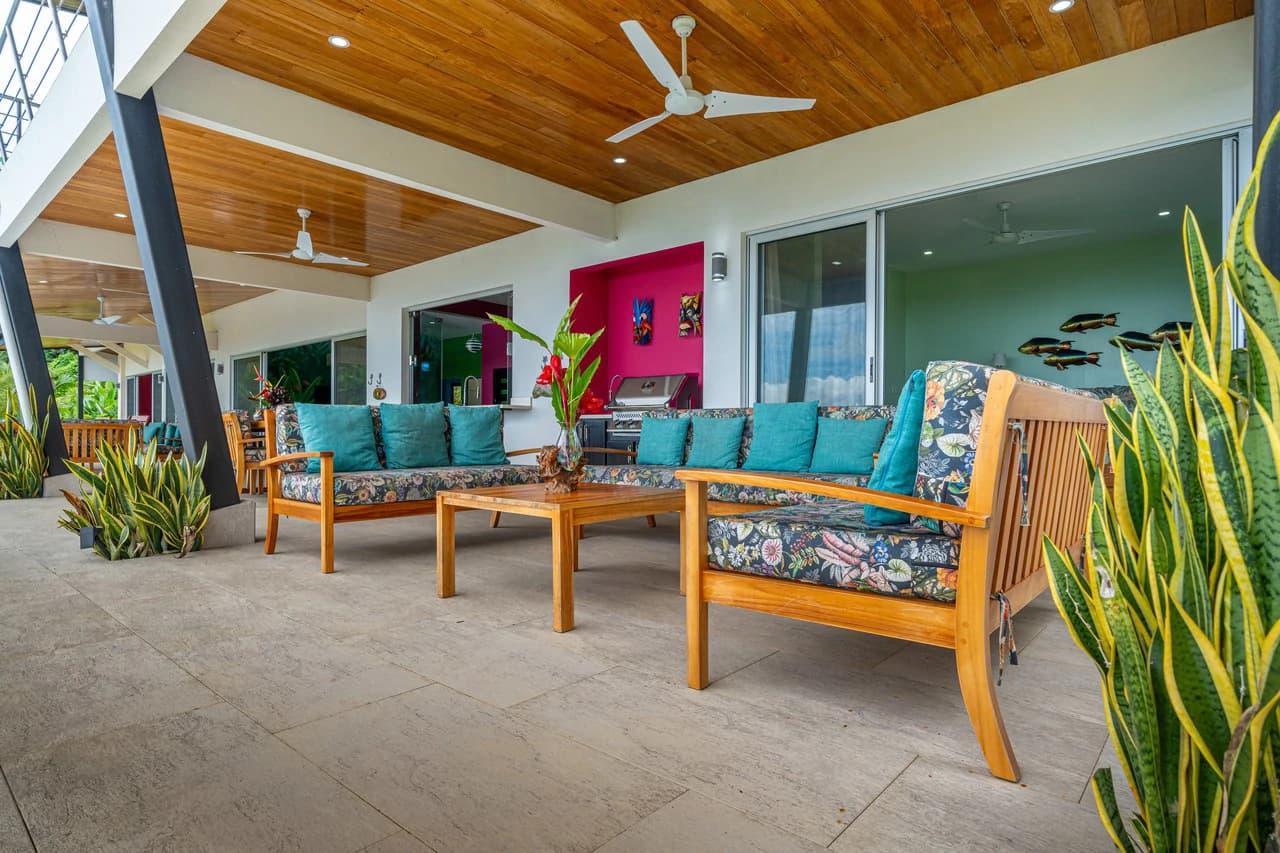 Luxury Ocean View Retreat Overlooking the Whale’s Tail – Proven Rental in Gated Enclave - photo 18