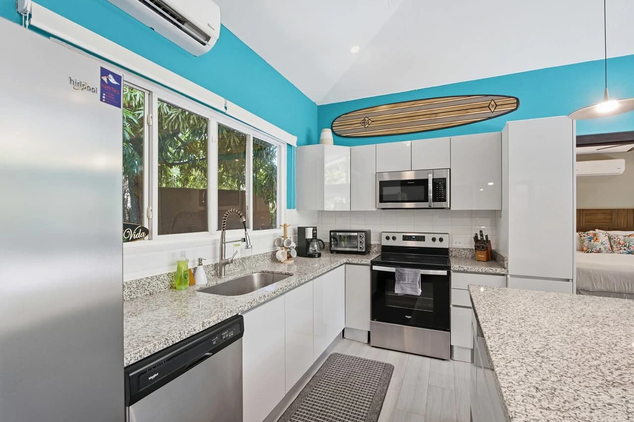 The Point #2: Luxury Modern Villa with Casita in Gated Playa Avellanas Community - photo 5