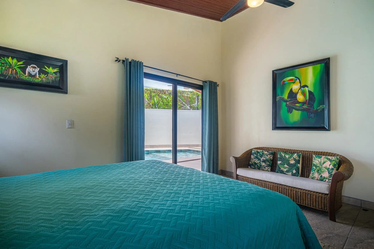 Villa Esmeralda: Big Pool. Big Lot. Big Lifestyle. Central Uvita, Walk to Everything! - photo 38