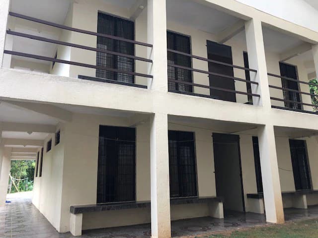 0.27 ACRES – 3 Bedroom Solid & Beautiful Home In Central Location, Easy 2WD Access!!! - photo 17